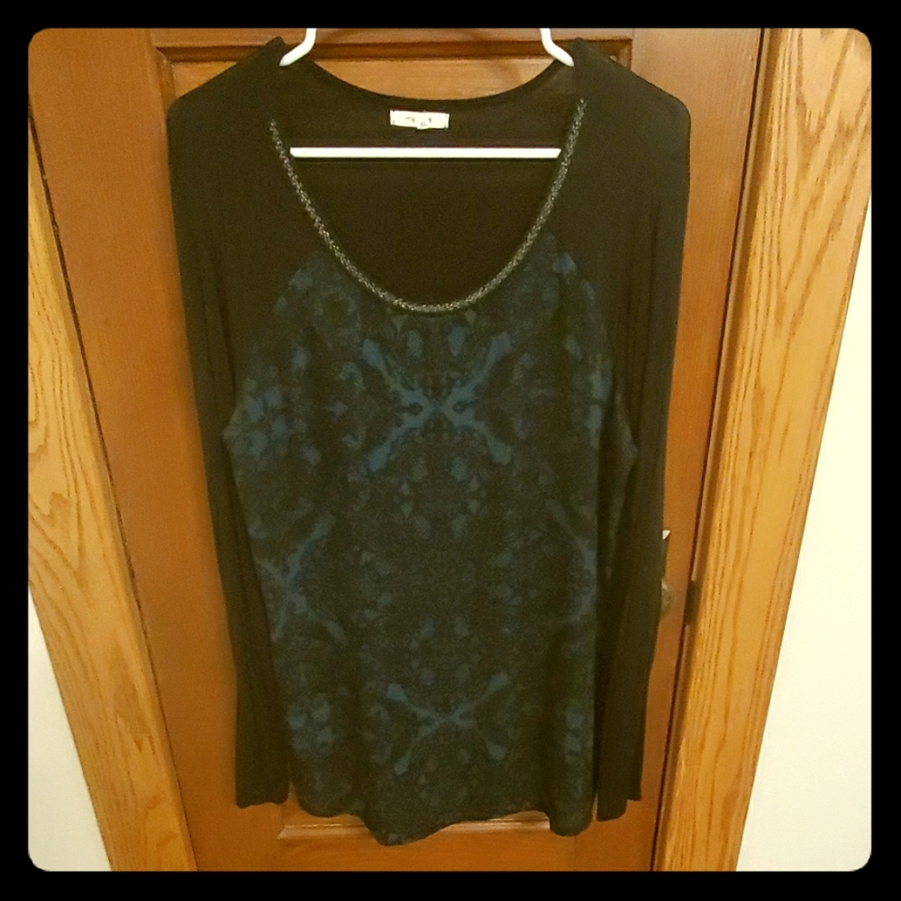 Long sleeved shirt